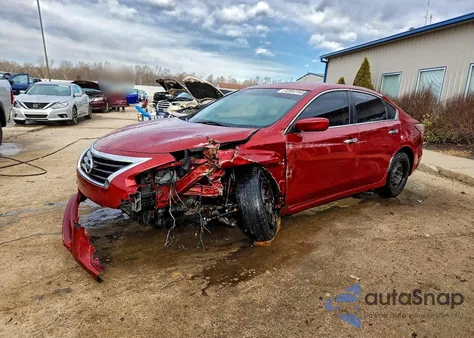 2015 Nissan Altima 2.5 z USA, uszkodzony, nr VIN 1N4AL3AP3FC284648